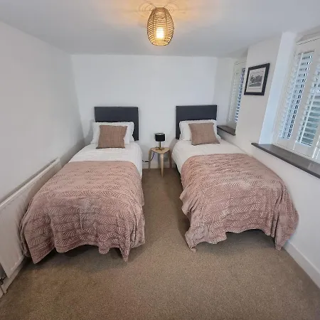 Neet Retreat - Sleeps 7 Next To Beach Bude Exterior photo