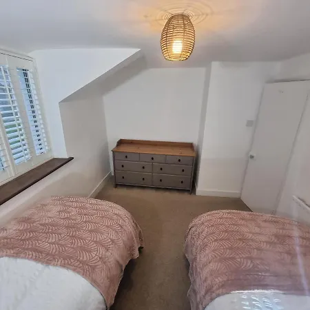 Neet Retreat - Sleeps 7 Next To Beach Bude Exterior photo