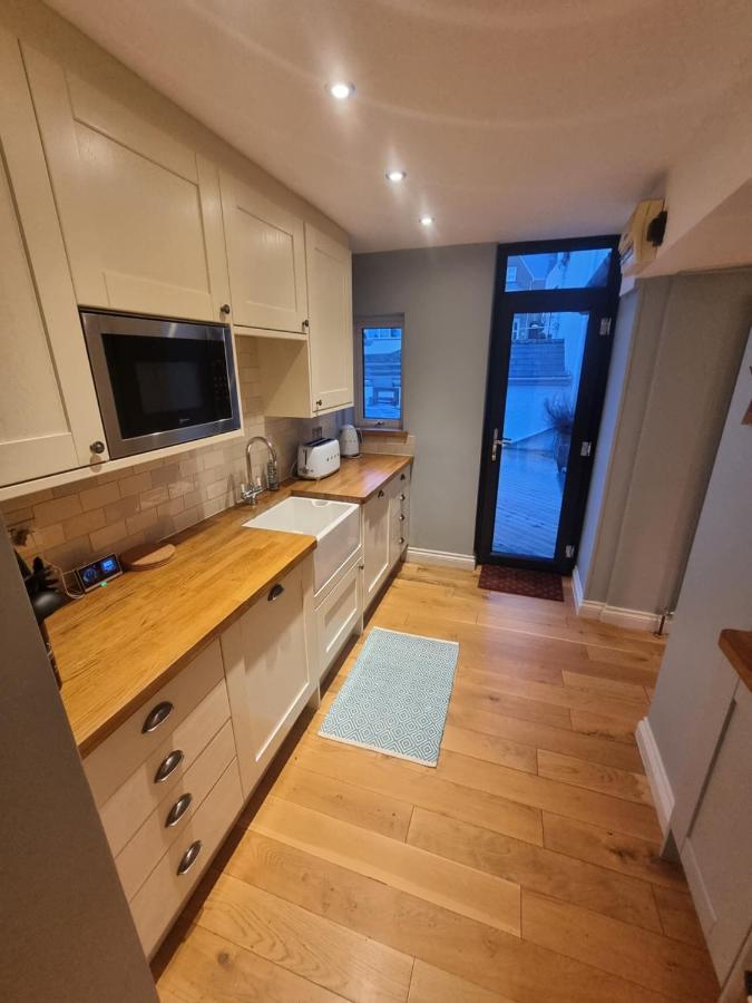 Holiday home Neet Retreat - Sleeps 7 Next To
